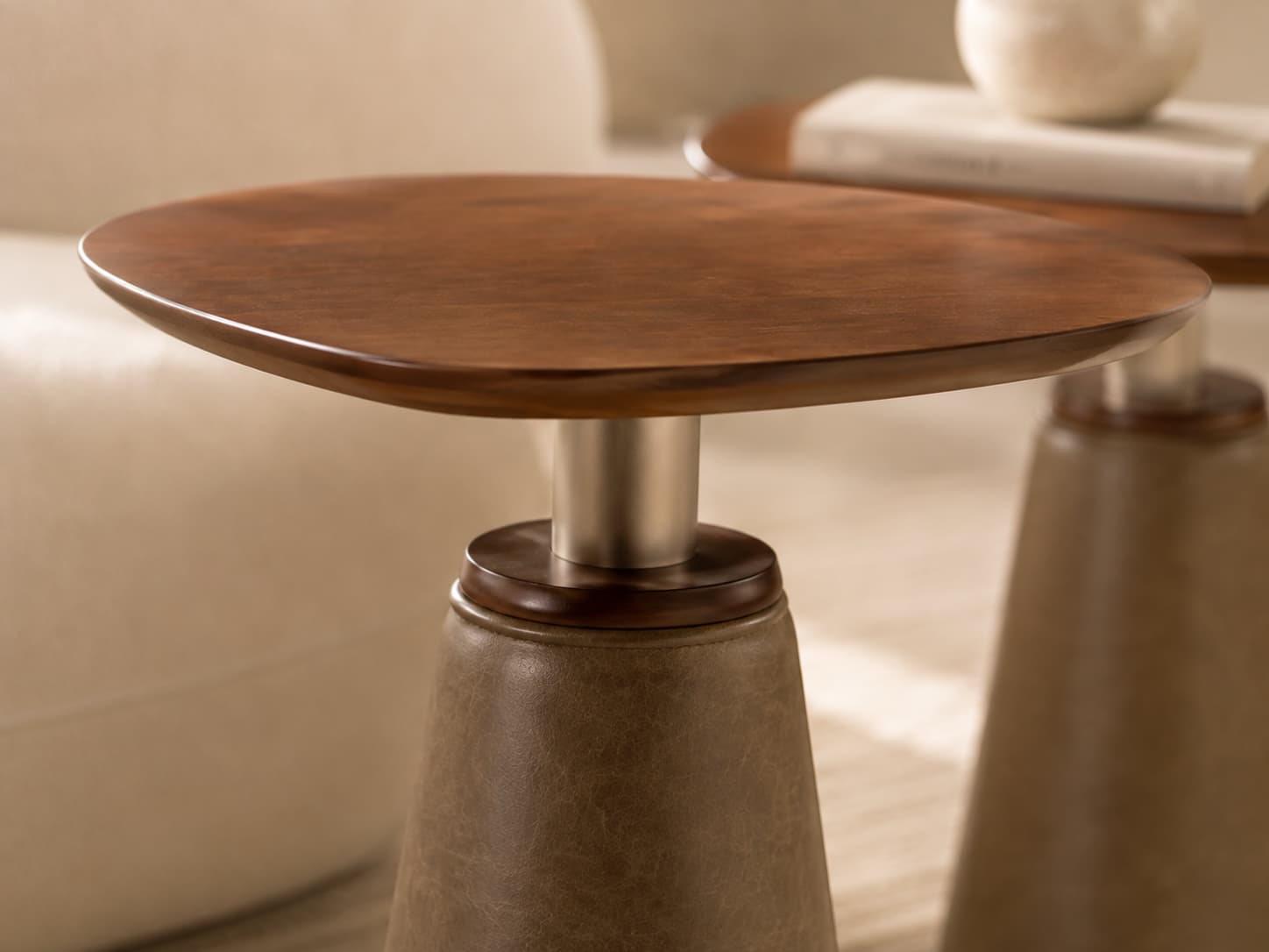 Mesa Lateral Célia detalhe 2
